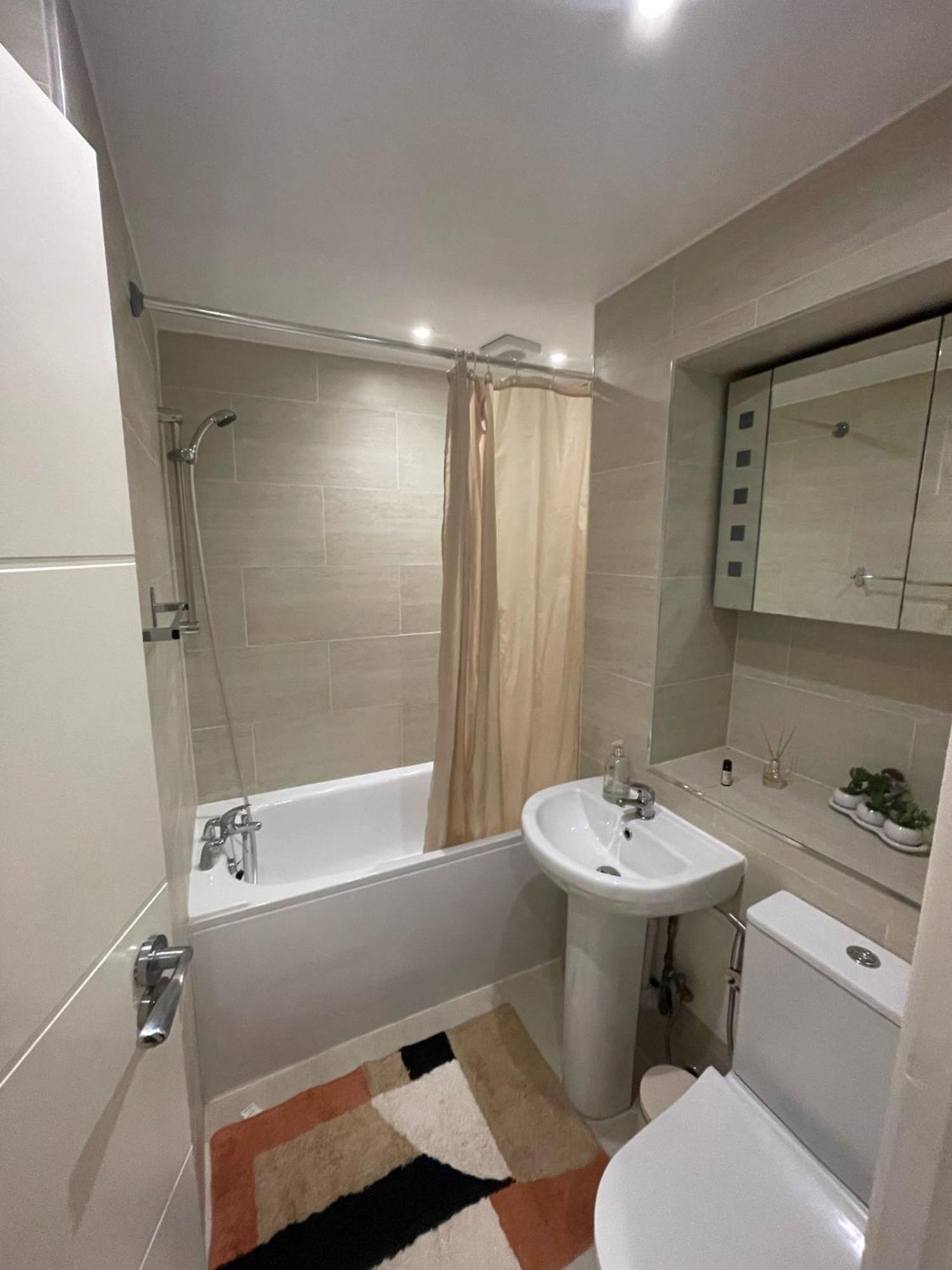 Central Point Apartment London Luaran gambar